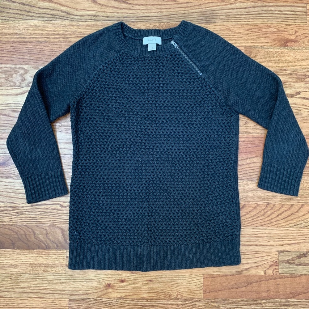 LOFT sweater size Small